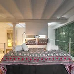 New! Ohliving Becquer House