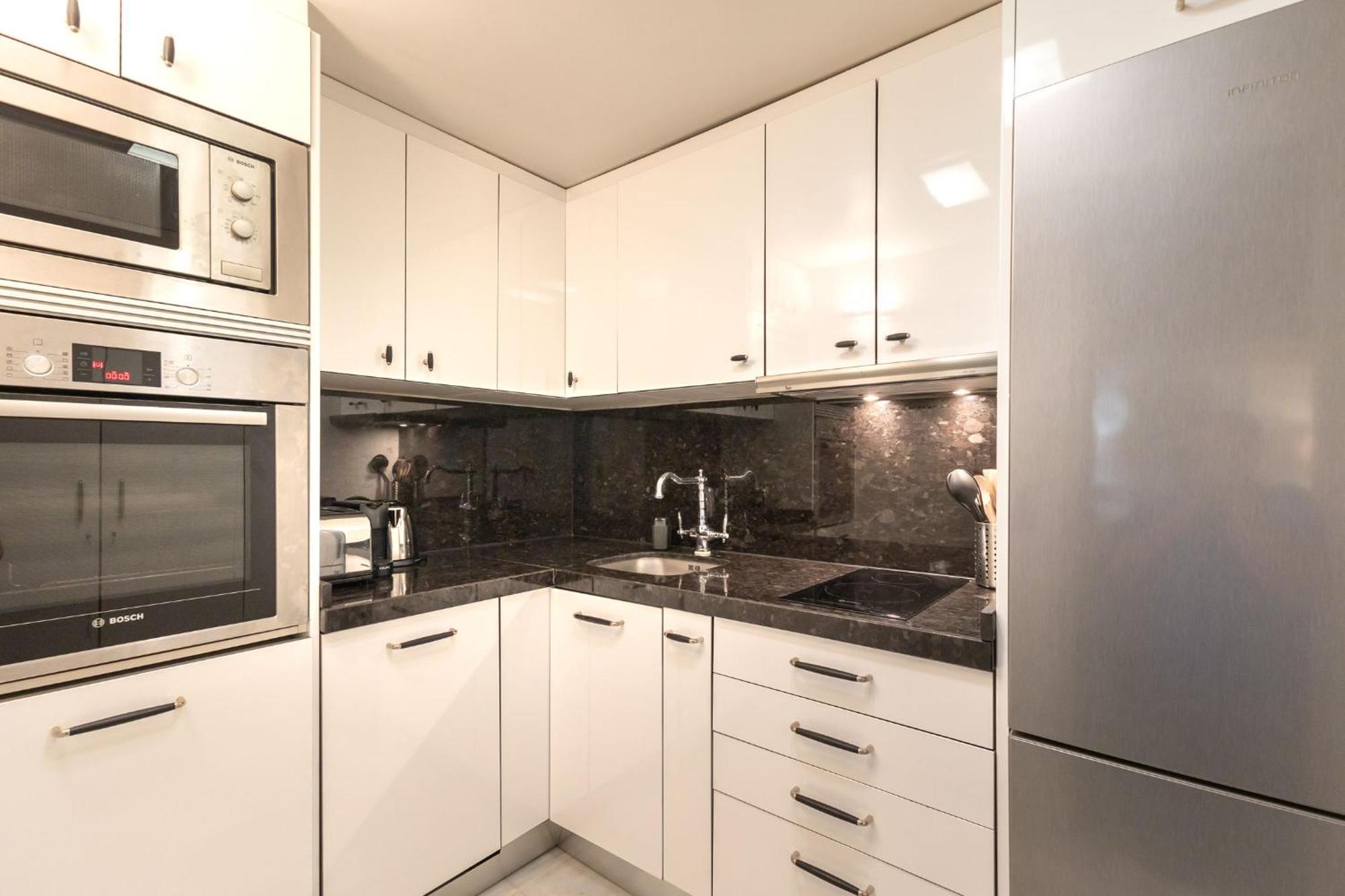 New! Ohliving Becquer House