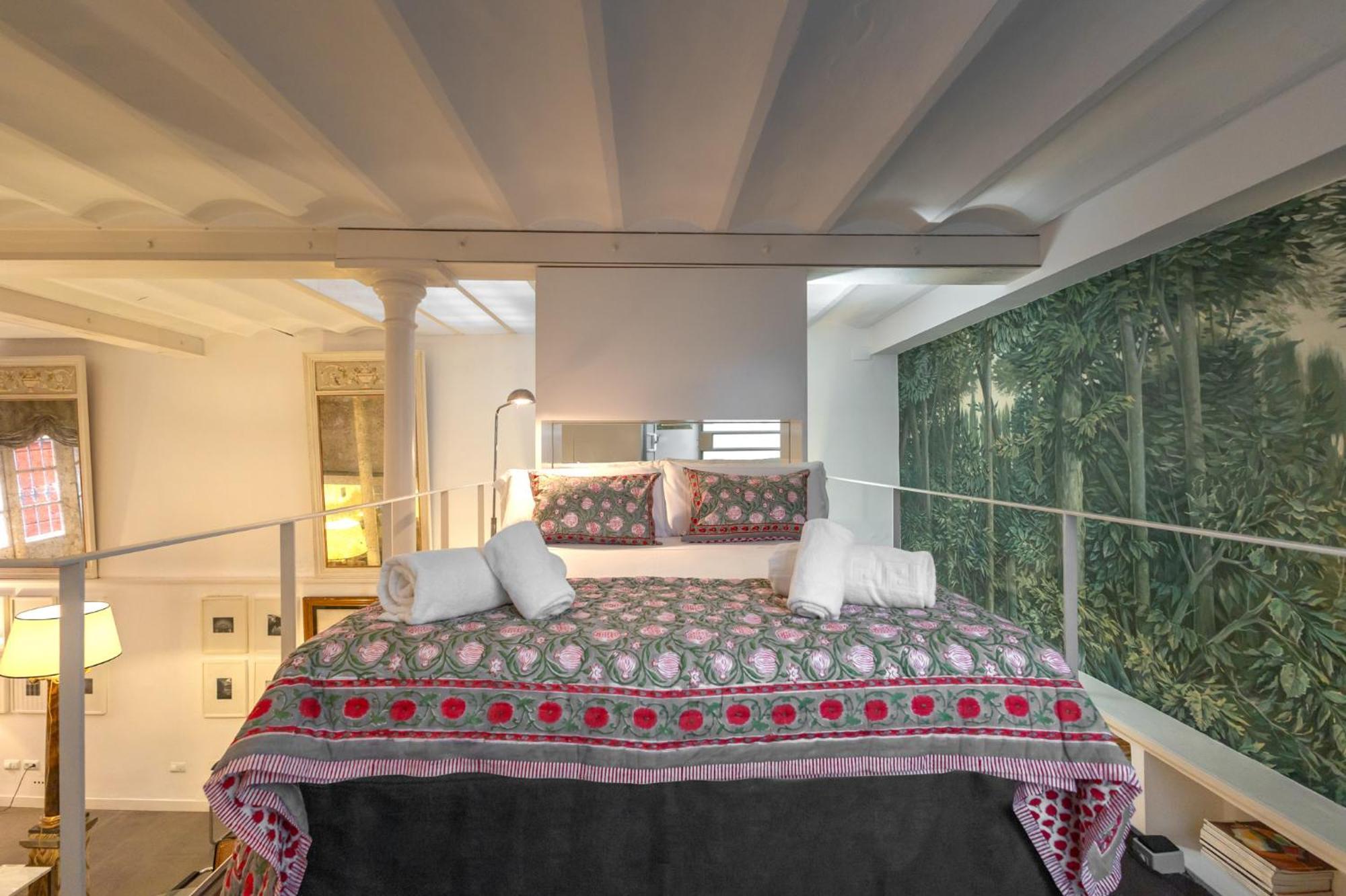 New! Ohliving Becquer House